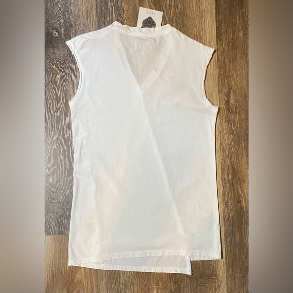 NWT LITA BY CIARA WHITE ORGANIC COTTON SLEEVELESS TEE SIZE XS - Picture 3 of 5